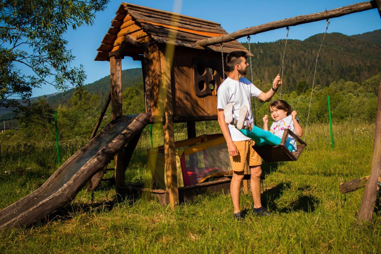 Vila Mountains Hut Mykulyčyn Exteriér fotografie